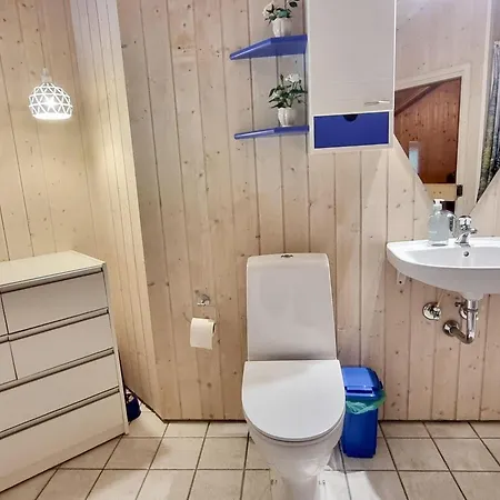 Ferienhaus-zwischen-wald-und-meer-mit-sauna-und-kamin *