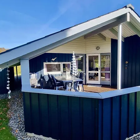 Ferienhaus-zwischen-wald-und-meer-mit-sauna-und-kamin Holiday home